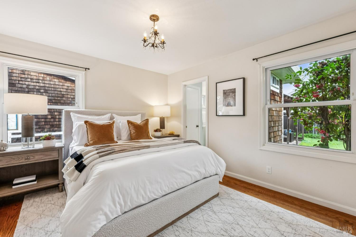 Detail Gallery Image 27 of 55 For 1128 Elm Dr, Novato,  CA 94945 - 2 Beds | 2 Baths