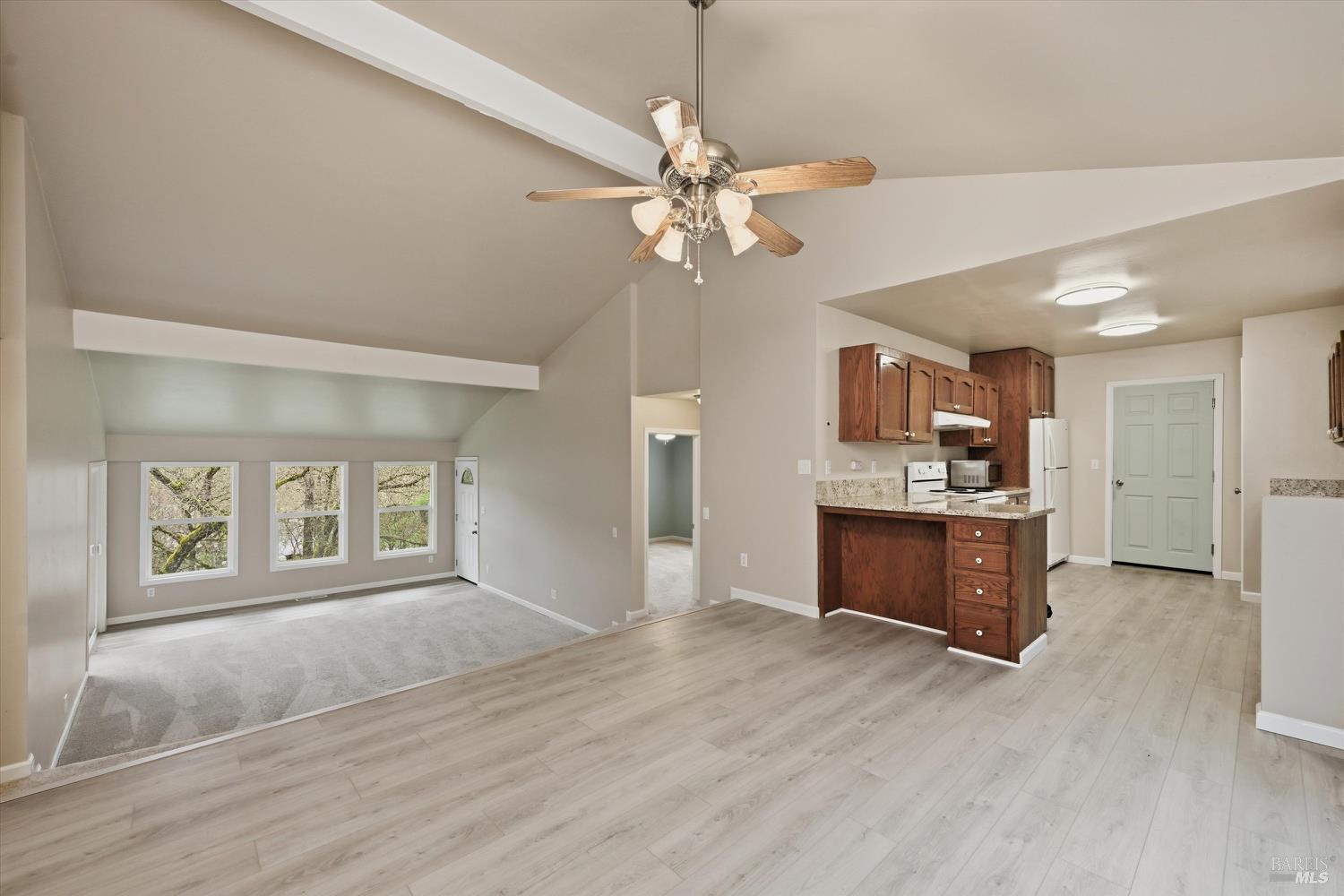 Detail Gallery Image 9 of 37 For 19474 Donkey Hill Rd, Hidden Valley Lake,  CA 95467 - 3 Beds | 2 Baths