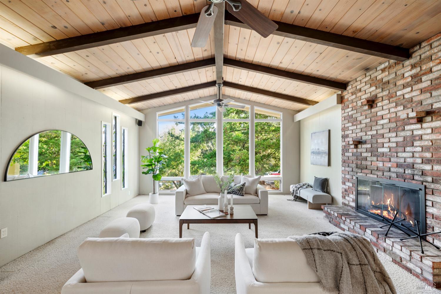 Detail Gallery Image 4 of 53 For 304 High St, Calistoga,  CA 94515 - 3 Beds | 2 Baths