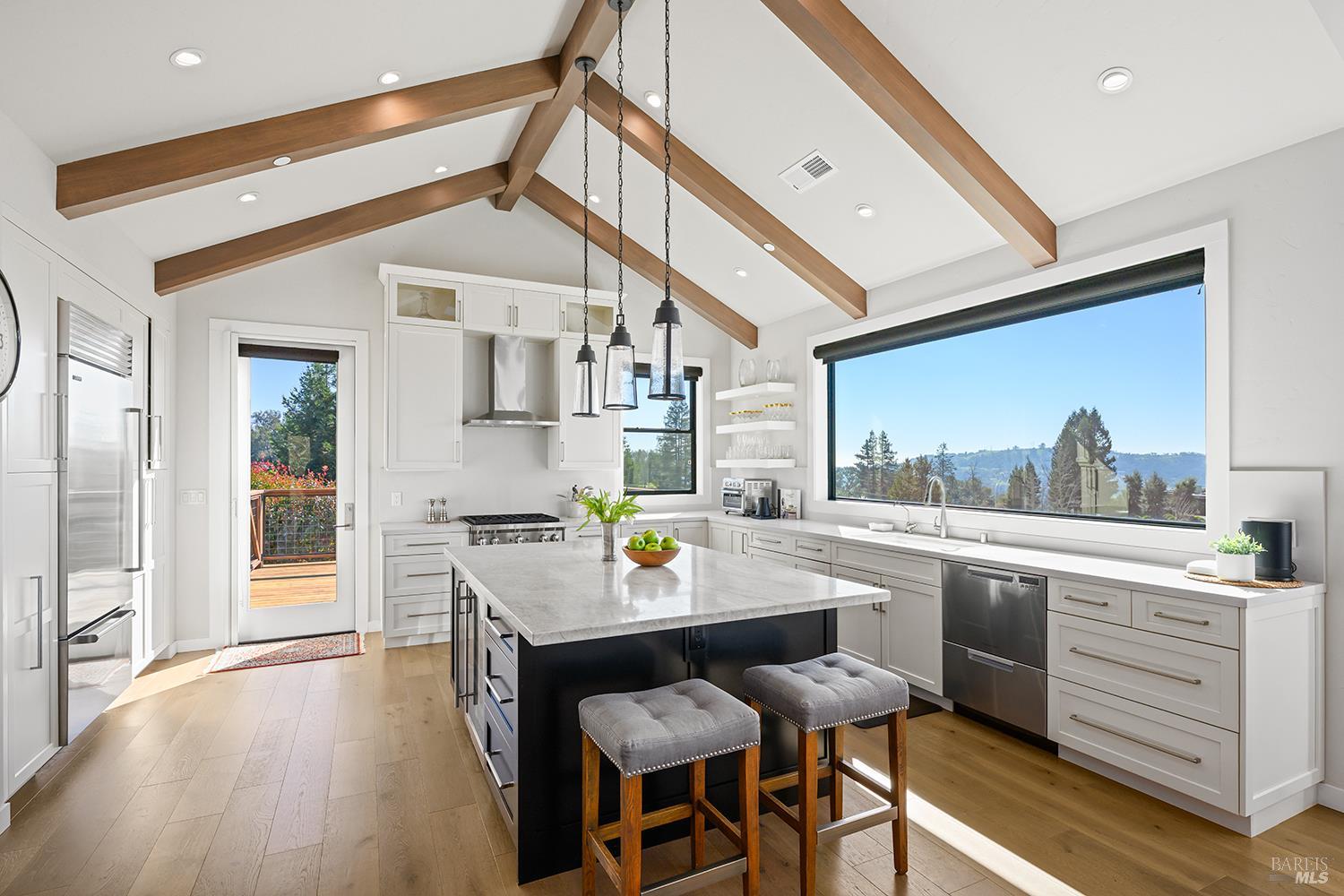 Detail Gallery Image 11 of 54 For 1750 Crystal Springs Ct, Santa Rosa,  CA 95404 - 3 Beds | 2 Baths