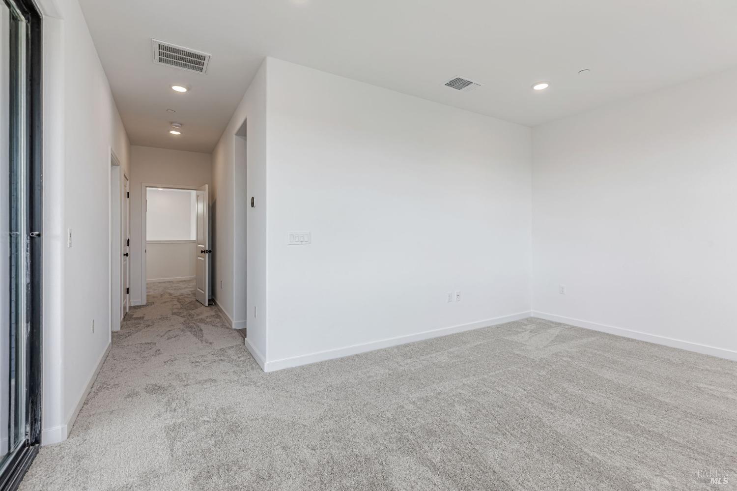 Detail Gallery Image 5 of 13 For 9013 Camino Colegio Rd, Rohnert Park,  CA 94928 - 4 Beds | 3 Baths