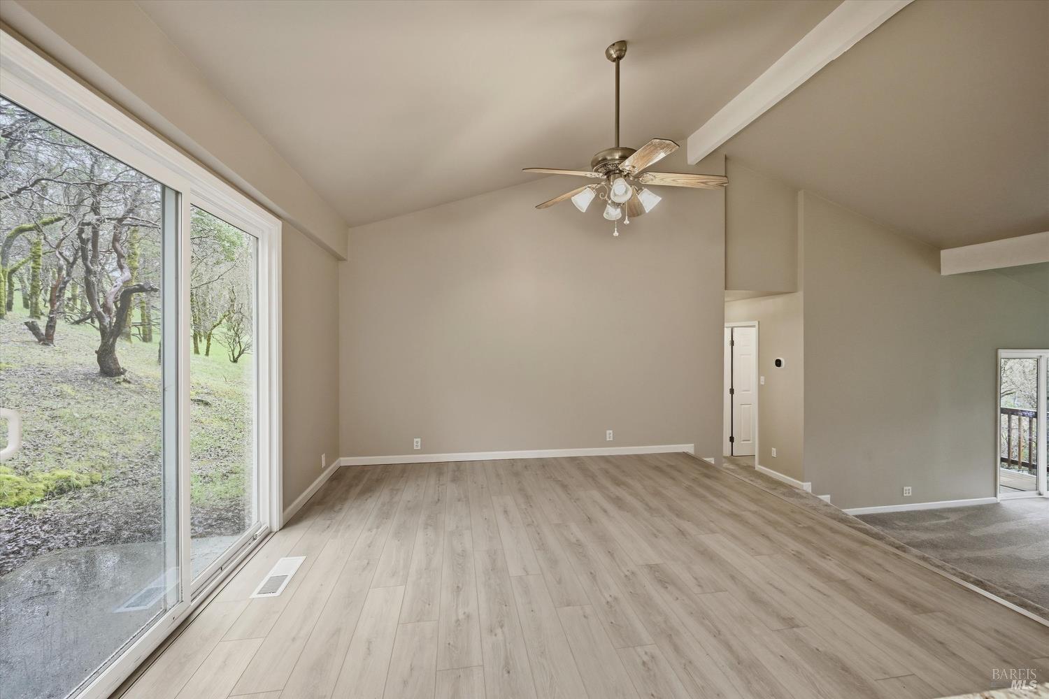 Detail Gallery Image 6 of 37 For 19474 Donkey Hill Rd, Hidden Valley Lake,  CA 95467 - 3 Beds | 2 Baths