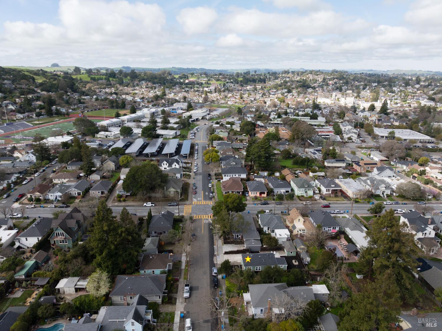 Detail Gallery Image 25 of 28 For 11 10th St, Petaluma,  CA 94952 - 2 Beds | 1 Baths