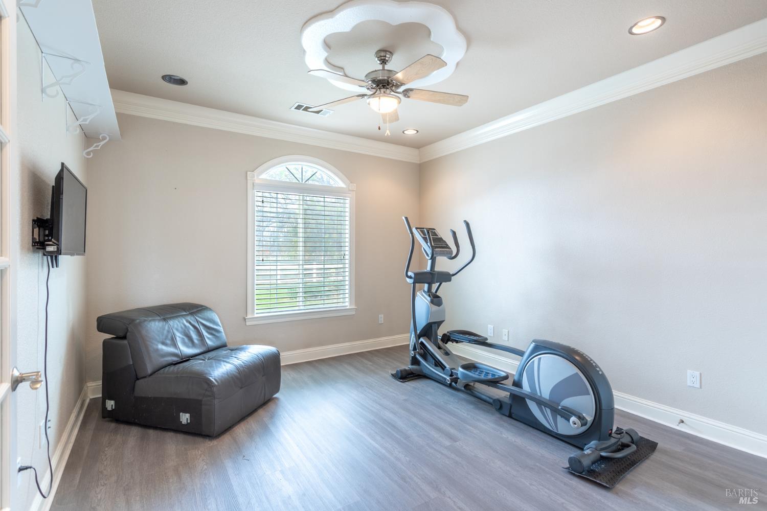 Detail Gallery Image 30 of 58 For 7605 Churn Creek Rd, Redding,  CA 96002 - 5 Beds | 2/1 Baths