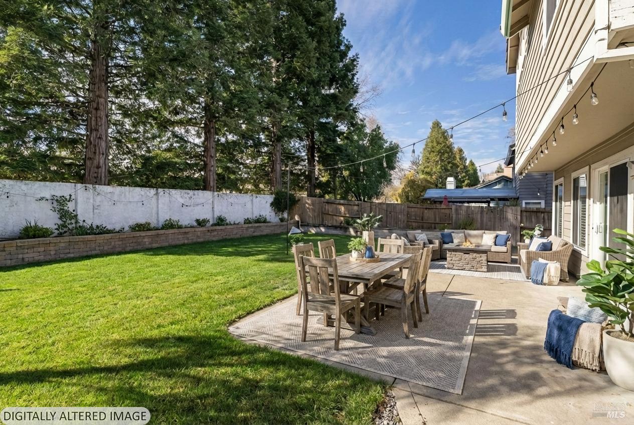 Detail Gallery Image 14 of 24 For 100 Wooded Glen Ct, Windsor,  CA 95492 - 4 Beds | 2/1 Baths