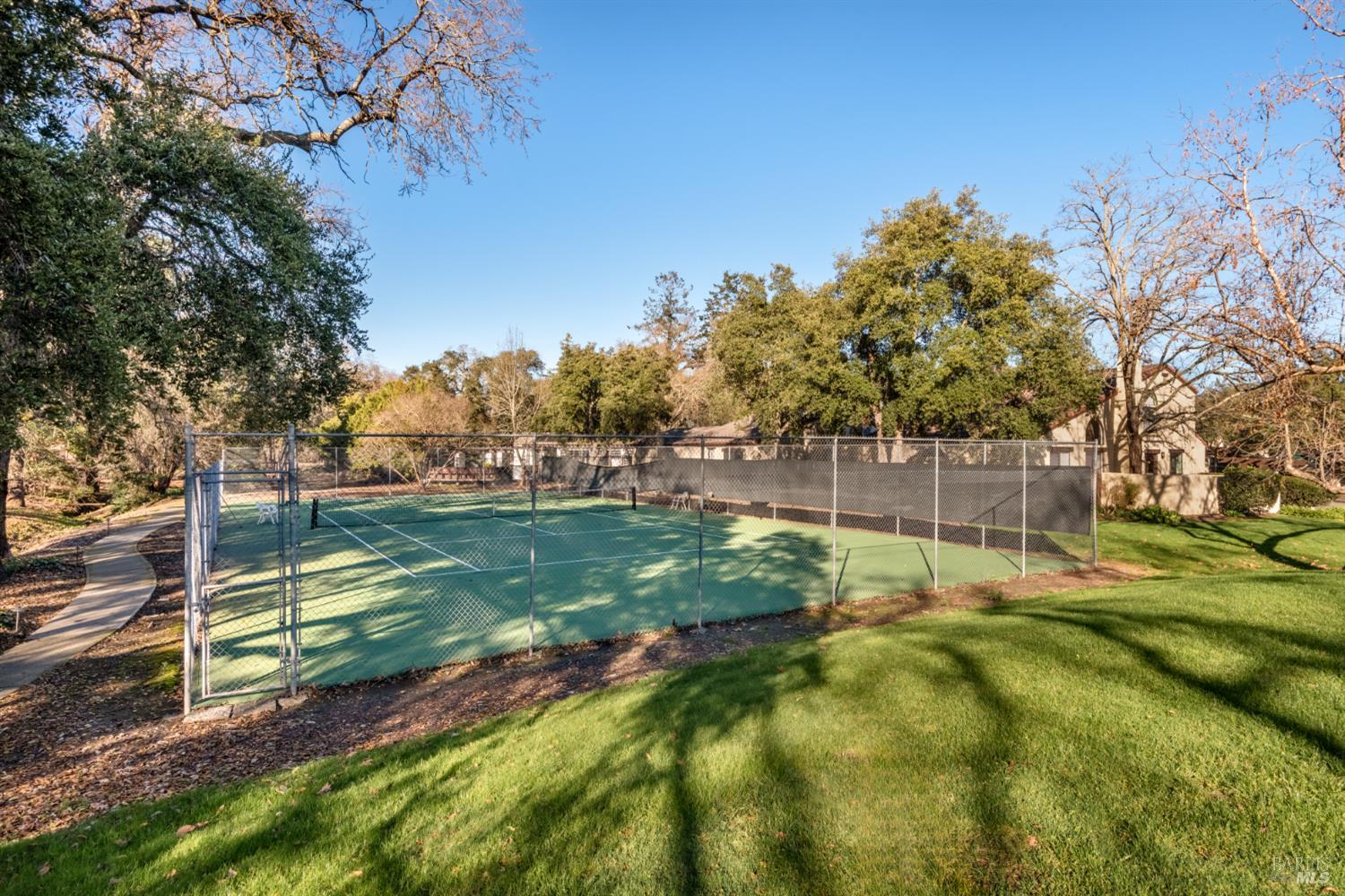 Detail Gallery Image 37 of 38 For 826 Adobe Dr, Santa Rosa,  CA 95404 - 3 Beds | 2 Baths