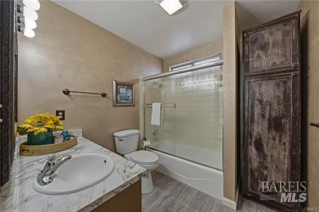 Detail Gallery Image 25 of 49 For 4045 Mesa Dr, Clearlake,  CA 95422 - 3 Beds | 1/1 Baths