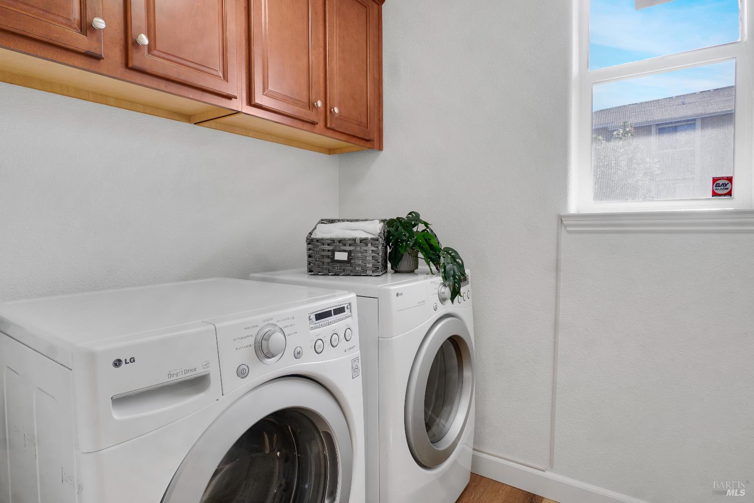 Detail Gallery Image 24 of 30 For 113 Firefly Ln, Napa,  CA 94558 - 3 Beds | 3/1 Baths