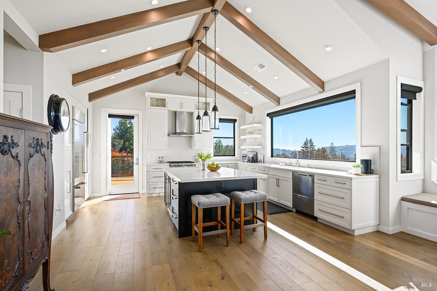 Detail Gallery Image 8 of 54 For 1750 Crystal Springs Ct, Santa Rosa,  CA 95404 - 3 Beds | 2 Baths