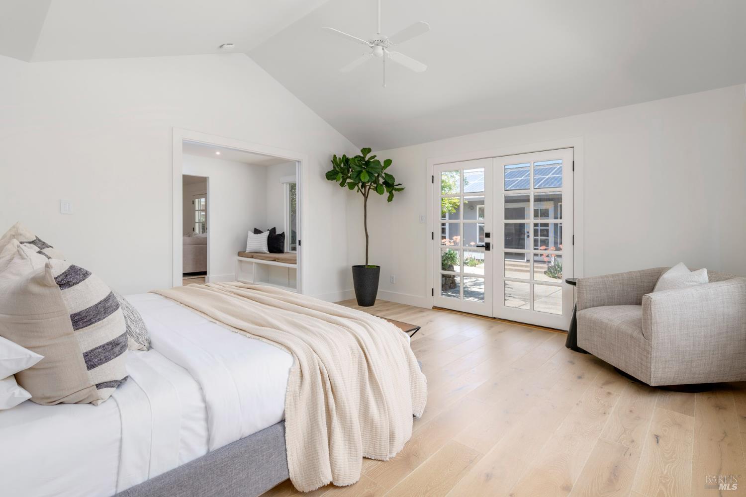 Detail Gallery Image 45 of 65 For 2501 Pinot Way, Saint Helena,  CA 94574 - 5 Beds | 3/1 Baths