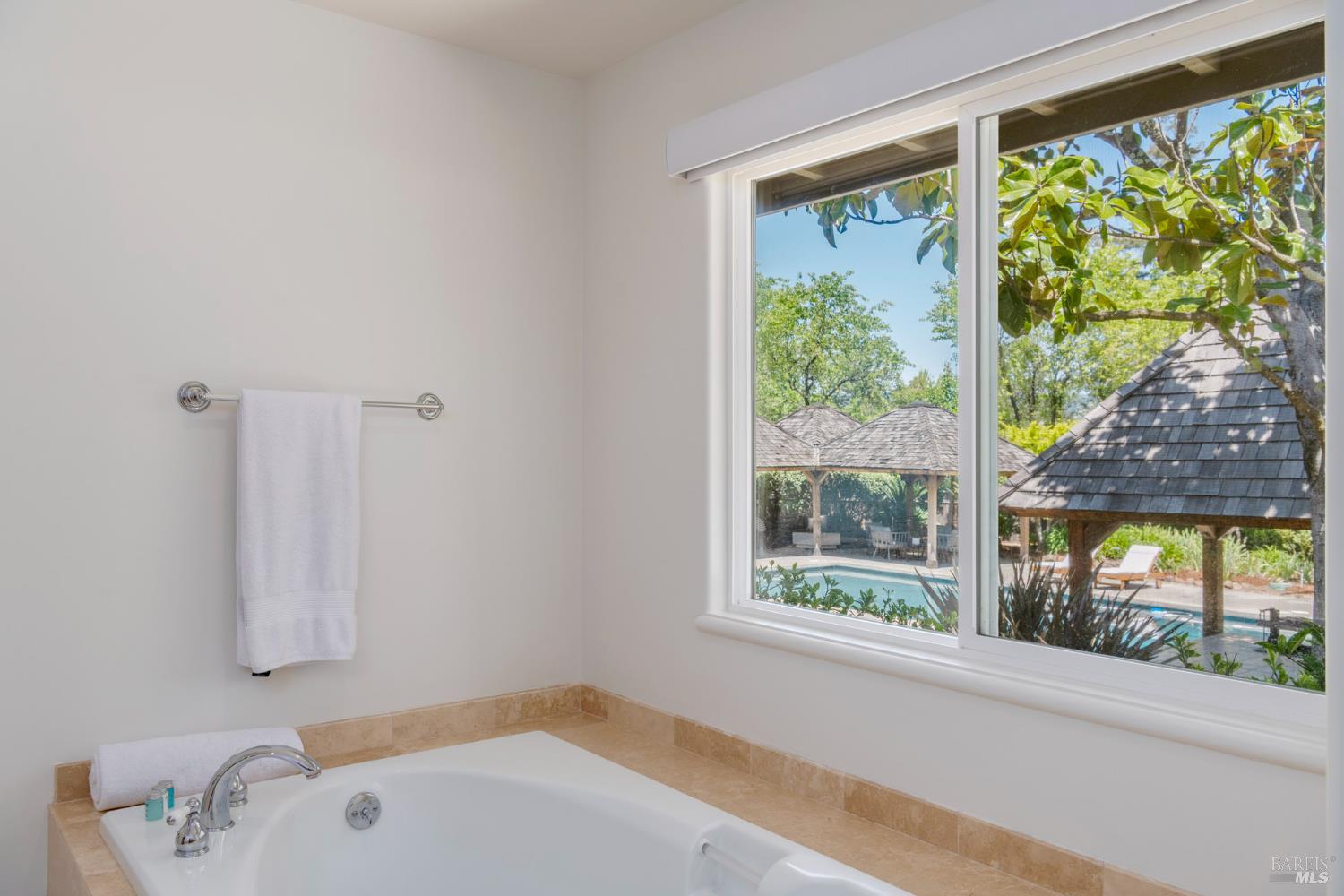 Detail Gallery Image 50 of 65 For 2501 Pinot Way, Saint Helena,  CA 94574 - 5 Beds | 3/1 Baths