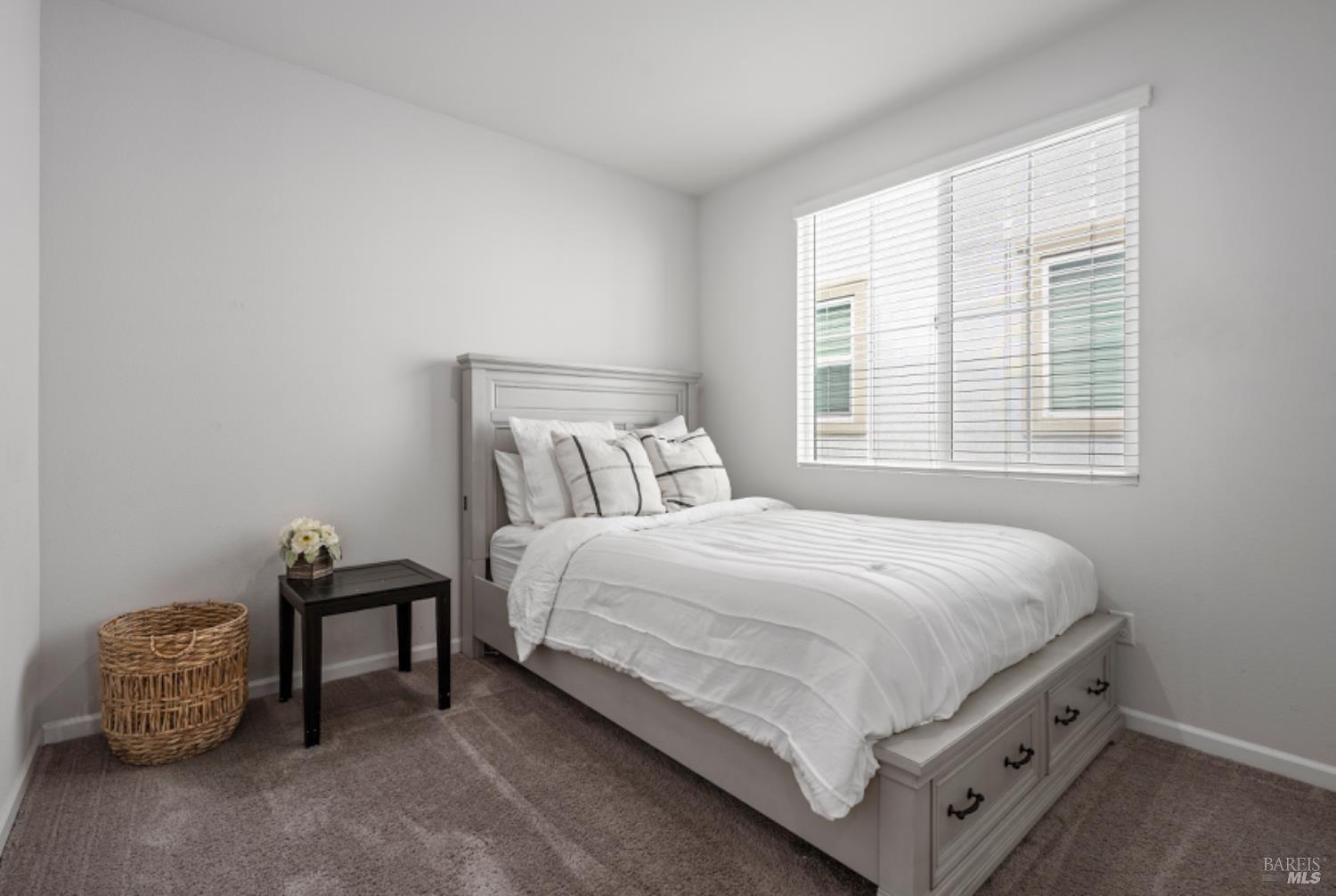 Detail Gallery Image 21 of 25 For 2148 Karen Pl, Rohnert Park,  CA 94928 - 4 Beds | 2/1 Baths