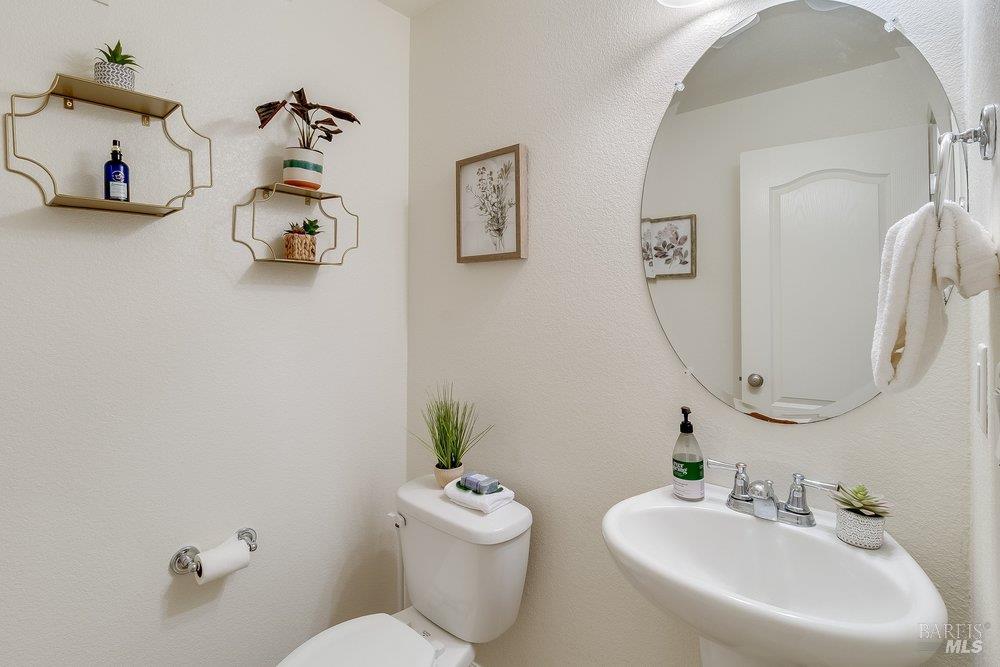 Detail Gallery Image 28 of 70 For 6606 Deerfield Dr, Vallejo,  CA 94591 - 4 Beds | 2/1 Baths