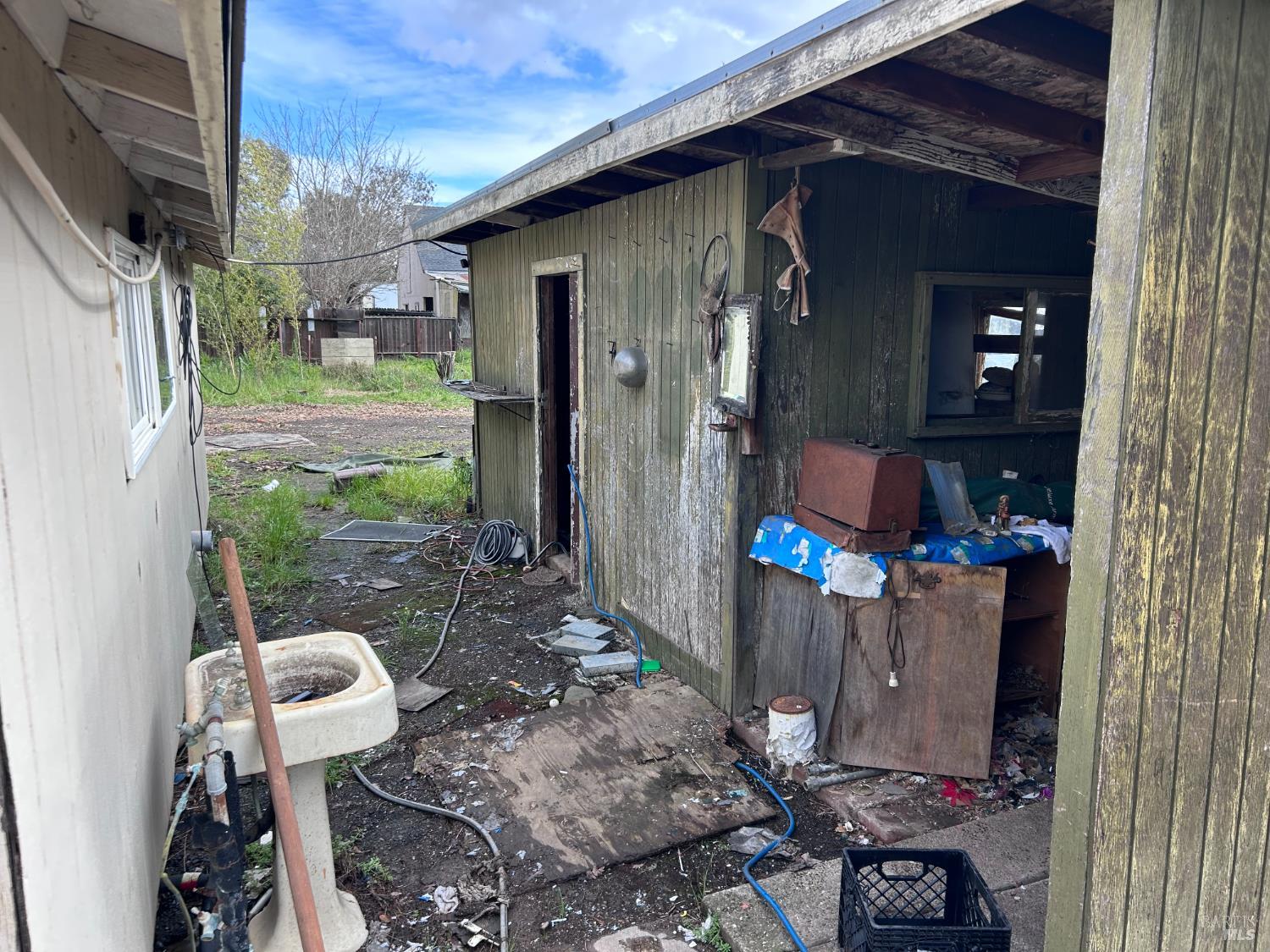 Detail Gallery Image 8 of 22 For 1005 Poplar Rd, Vacaville,  CA 95687 - 3 Beds | 1 Baths