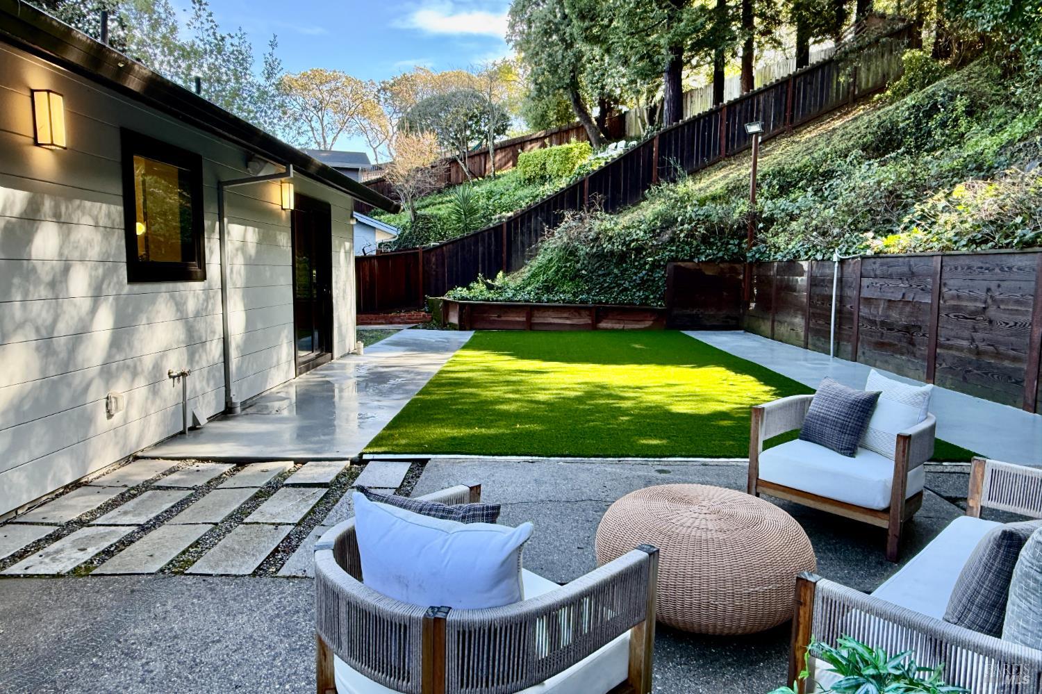 Detail Gallery Image 32 of 36 For 602 Chapman Dr, Corte Madera,  CA 94925 - 4 Beds | 3 Baths