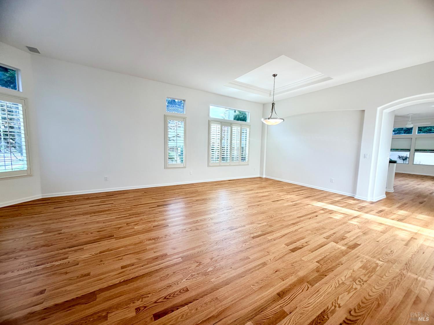 Detail Gallery Image 5 of 31 For 1717 Brompton St, Petaluma,  CA 94954 - 3 Beds | 2 Baths