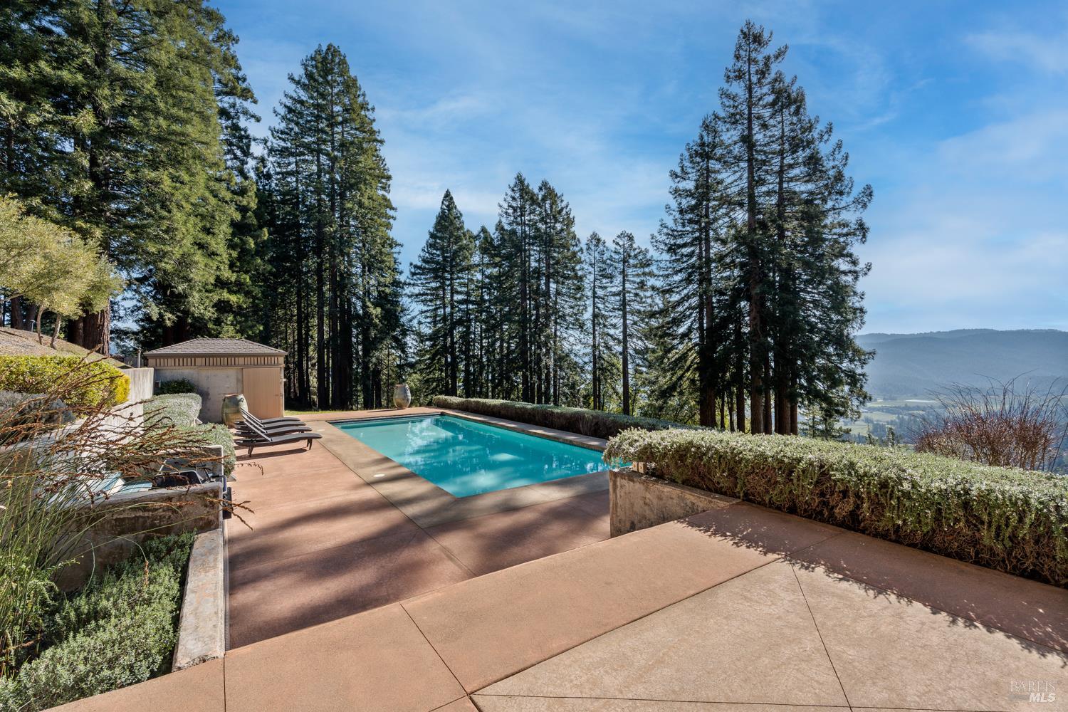 Detail Gallery Image 3 of 42 For 700 Holmes Ranch Rd, Philo,  CA 95466 - 3 Beds | 3 Baths