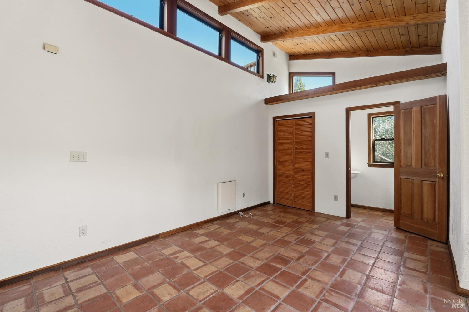 Detail Gallery Image 29 of 45 For 1411 Oak Knoll Rd, Ukiah,  CA 95482 - 3 Beds | 2 Baths