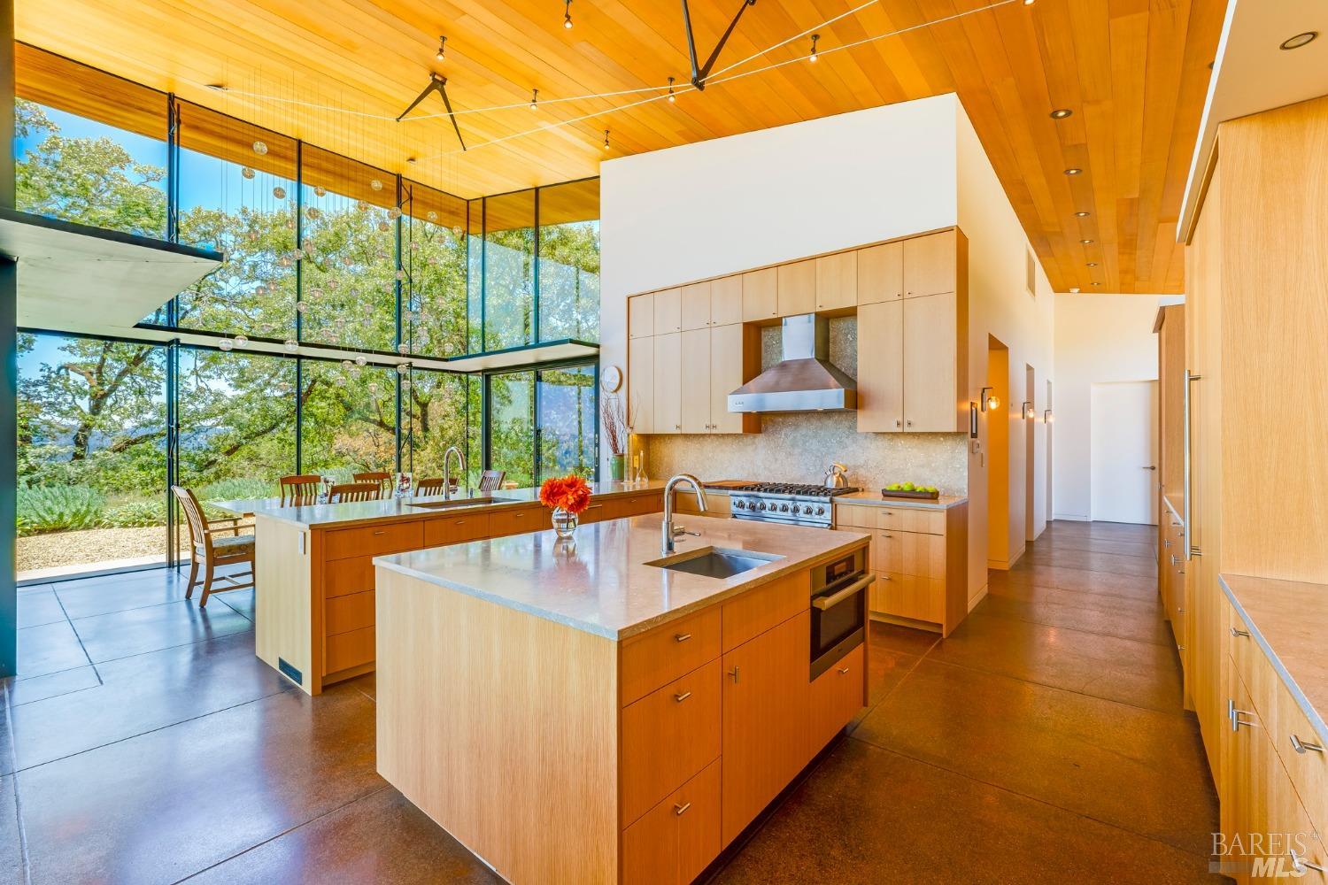 Detail Gallery Image 12 of 65 For 24000 Fig Tree Ln, Yorkville,  CA 95494 - 3 Beds | 2/1 Baths