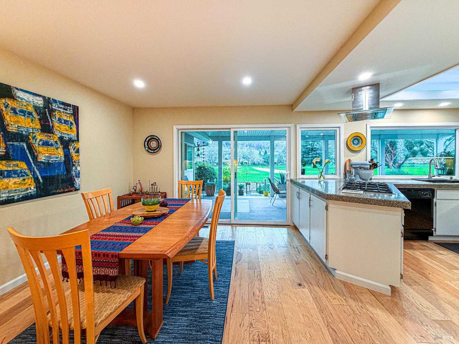 Detail Gallery Image 13 of 31 For 7140 Fairfield Dr, Santa Rosa,  CA 95409 - 2 Beds | 2 Baths