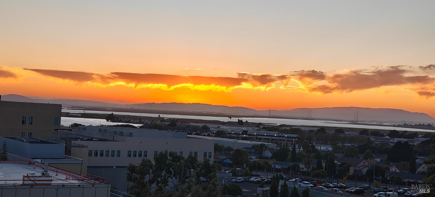Detail Gallery Image 37 of 38 For 925 N Camino Alto Unkn, Vallejo,  CA 94589 - 3 Beds | 2 Baths
