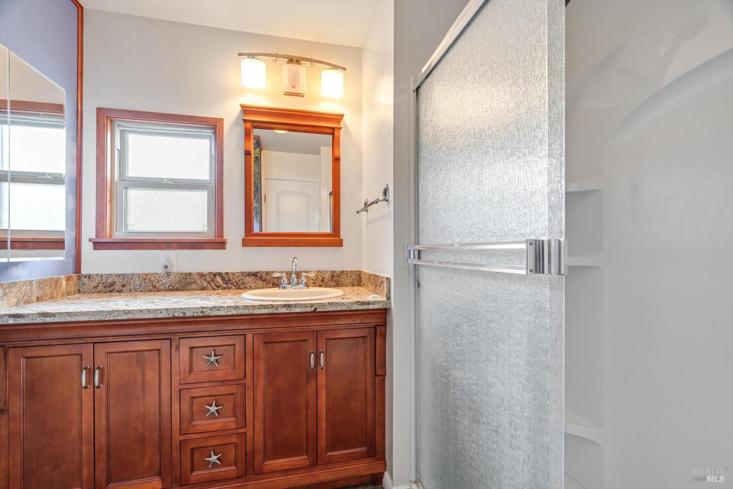 Detail Gallery Image 20 of 26 For 7 Michael Dr, Petaluma,  CA 94954 - 2 Beds | 2 Baths