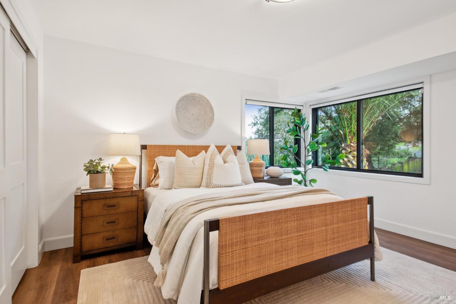 Detail Gallery Image 28 of 36 For 602 Chapman Dr, Corte Madera,  CA 94925 - 4 Beds | 3 Baths