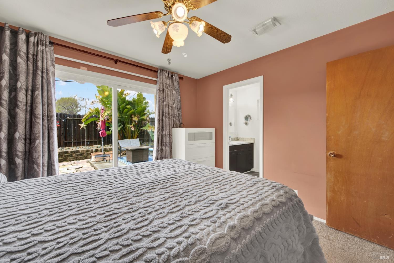 Detail Gallery Image 23 of 42 For 307 Trinity Dr, Vacaville,  CA 95687 - 3 Beds | 2 Baths