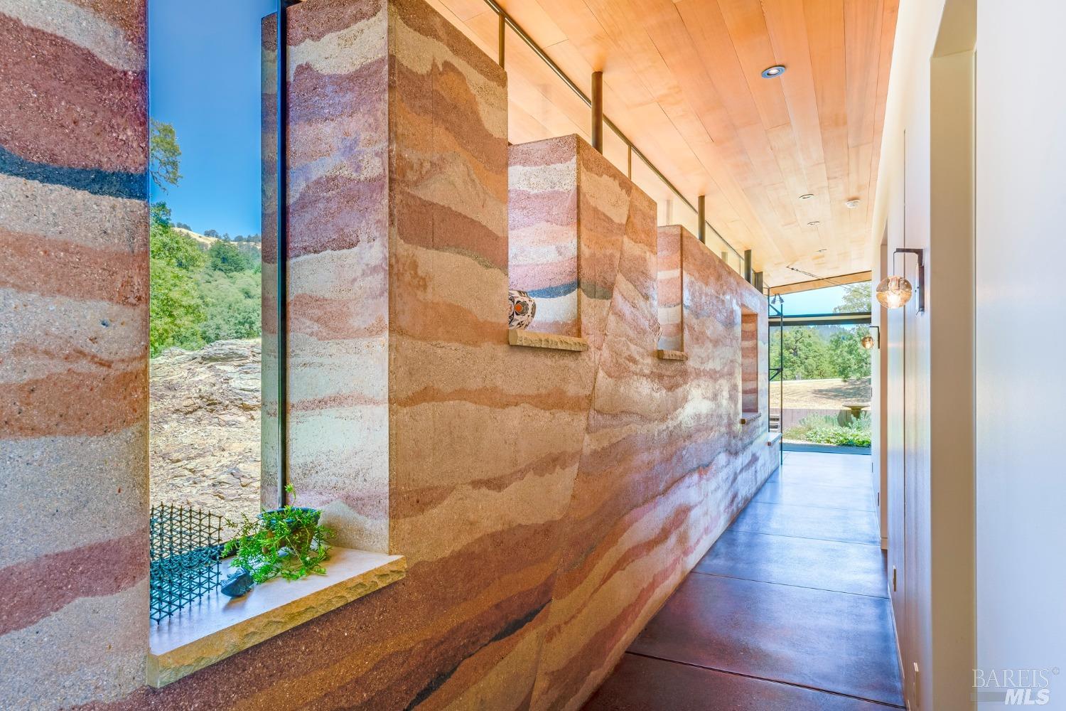 Detail Gallery Image 19 of 65 For 24000 Fig Tree Ln, Yorkville,  CA 95494 - 3 Beds | 2/1 Baths