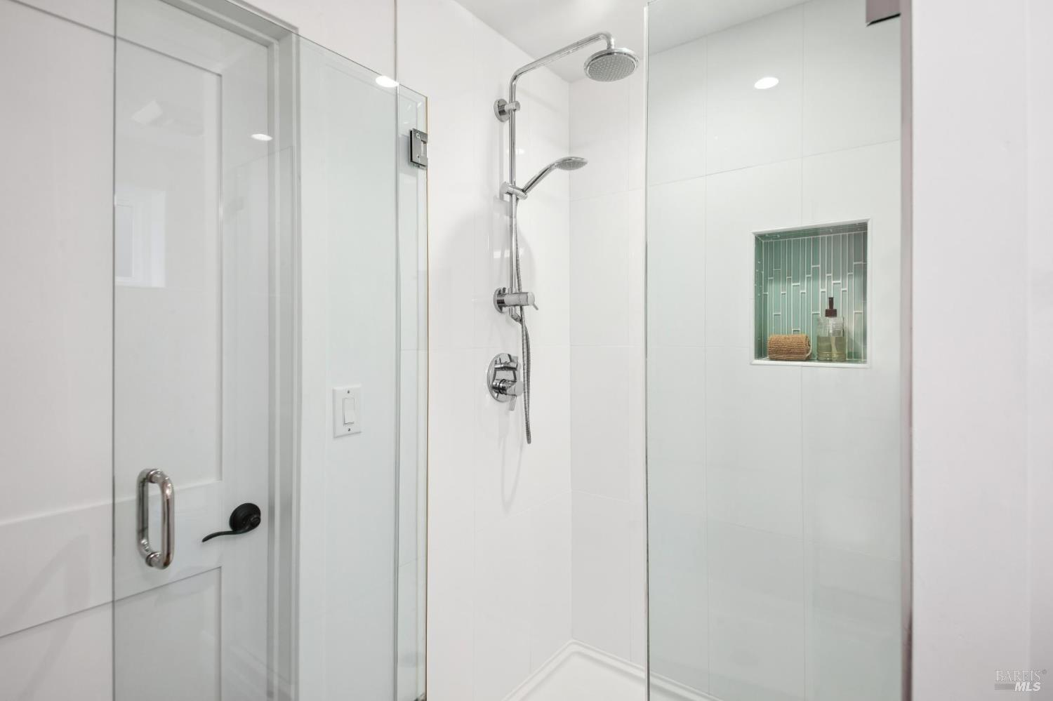 Detail Gallery Image 30 of 36 For 602 Chapman Dr, Corte Madera,  CA 94925 - 4 Beds | 3 Baths