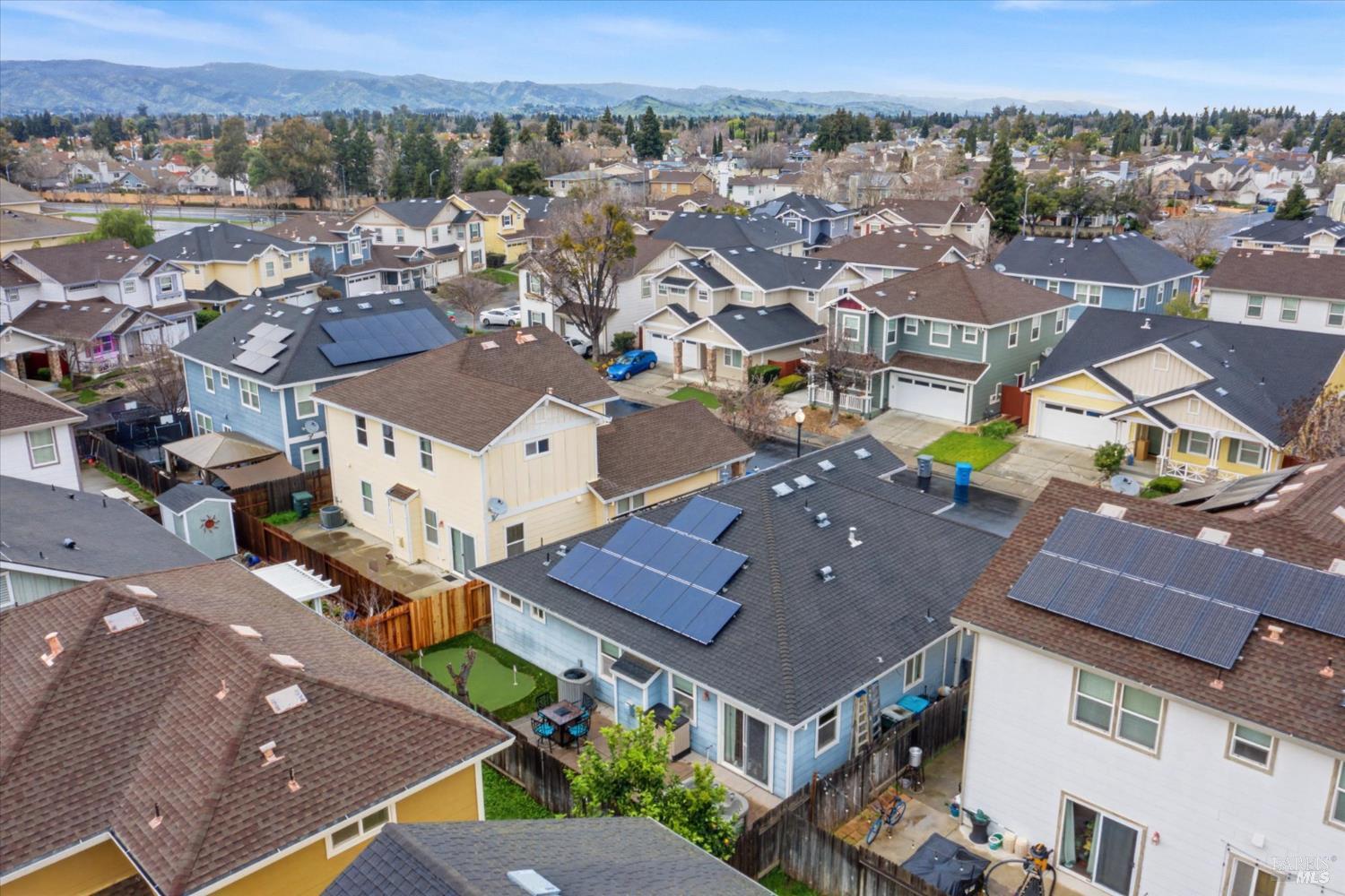 Detail Gallery Image 32 of 39 For 984 Countrywood Cir, Vacaville,  CA 95687 - 3 Beds | 2 Baths