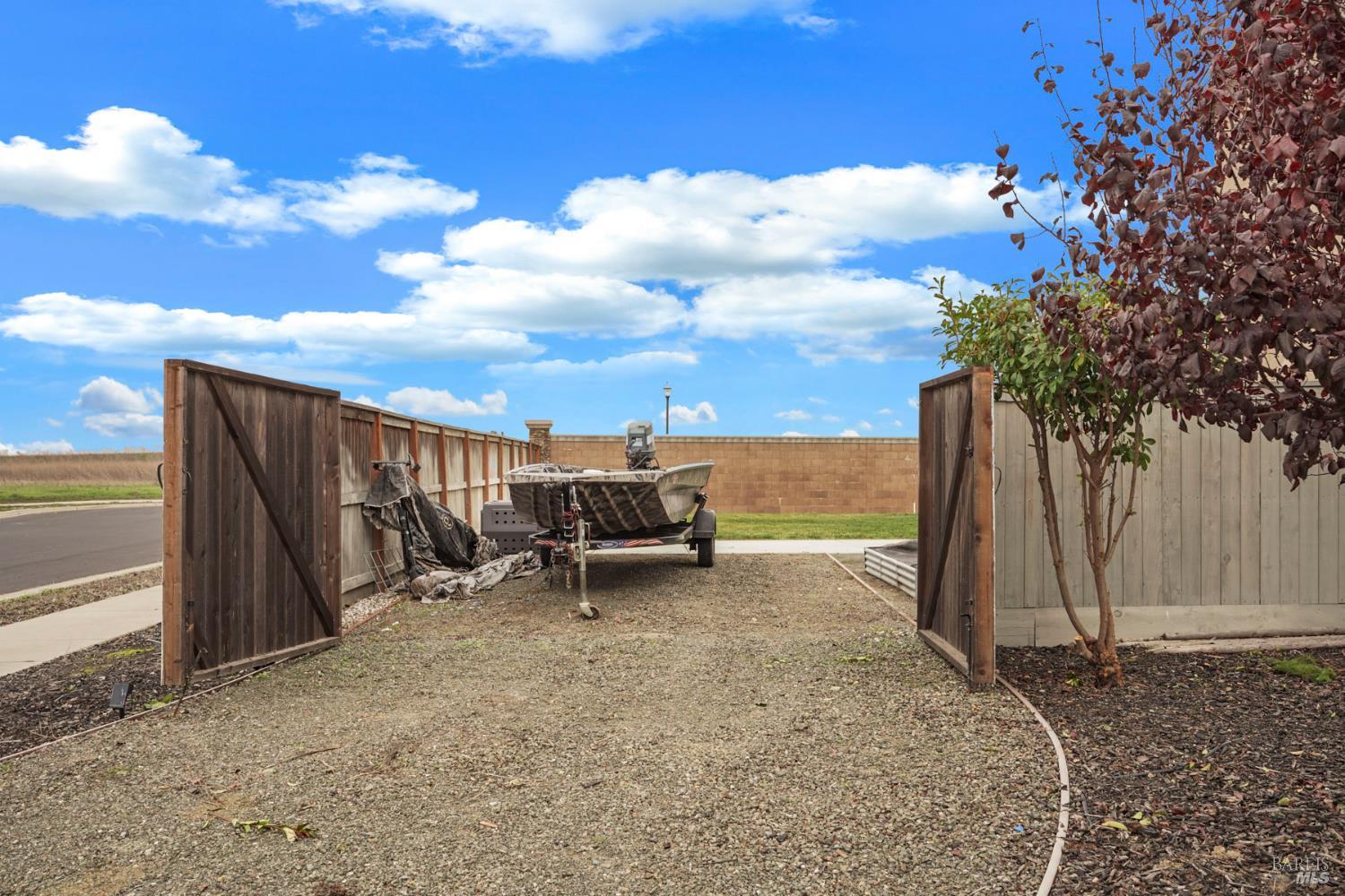 Detail Gallery Image 26 of 37 For 4725 Market Pl, Rio Vista,  CA 94571 - 4 Beds | 2/1 Baths