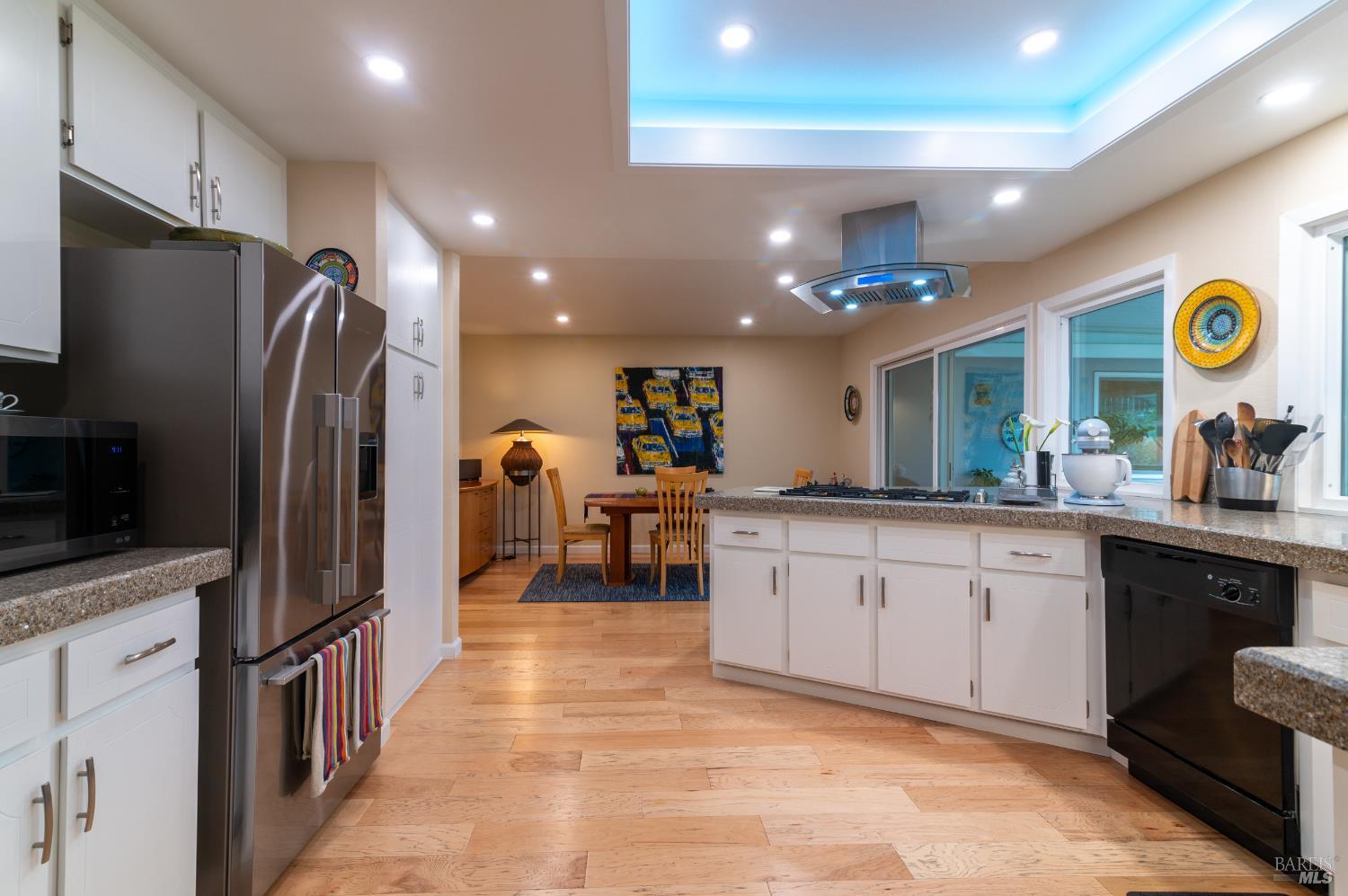 Detail Gallery Image 11 of 31 For 7140 Fairfield Dr, Santa Rosa,  CA 95409 - 2 Beds | 2 Baths