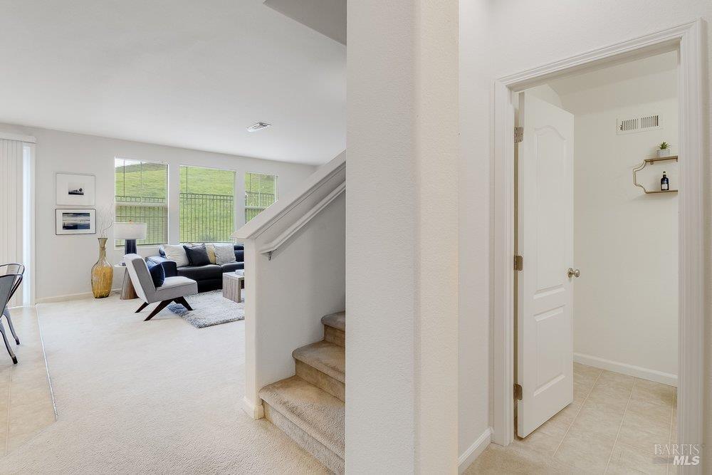 Detail Gallery Image 27 of 70 For 6606 Deerfield Dr, Vallejo,  CA 94591 - 4 Beds | 2/1 Baths