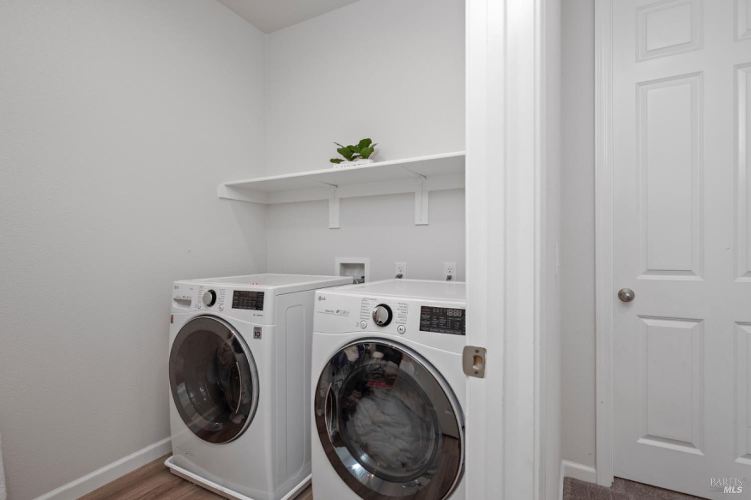 Detail Gallery Image 18 of 25 For 2148 Karen Pl, Rohnert Park,  CA 94928 - 4 Beds | 2/1 Baths