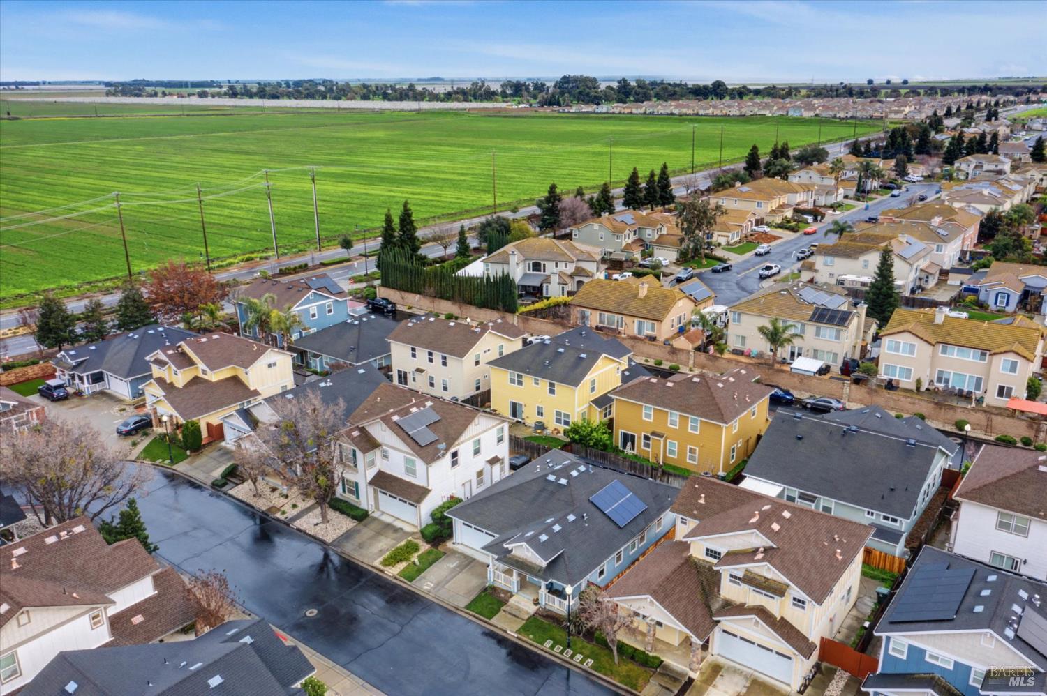 Detail Gallery Image 39 of 39 For 984 Countrywood Cir, Vacaville,  CA 95687 - 3 Beds | 2 Baths