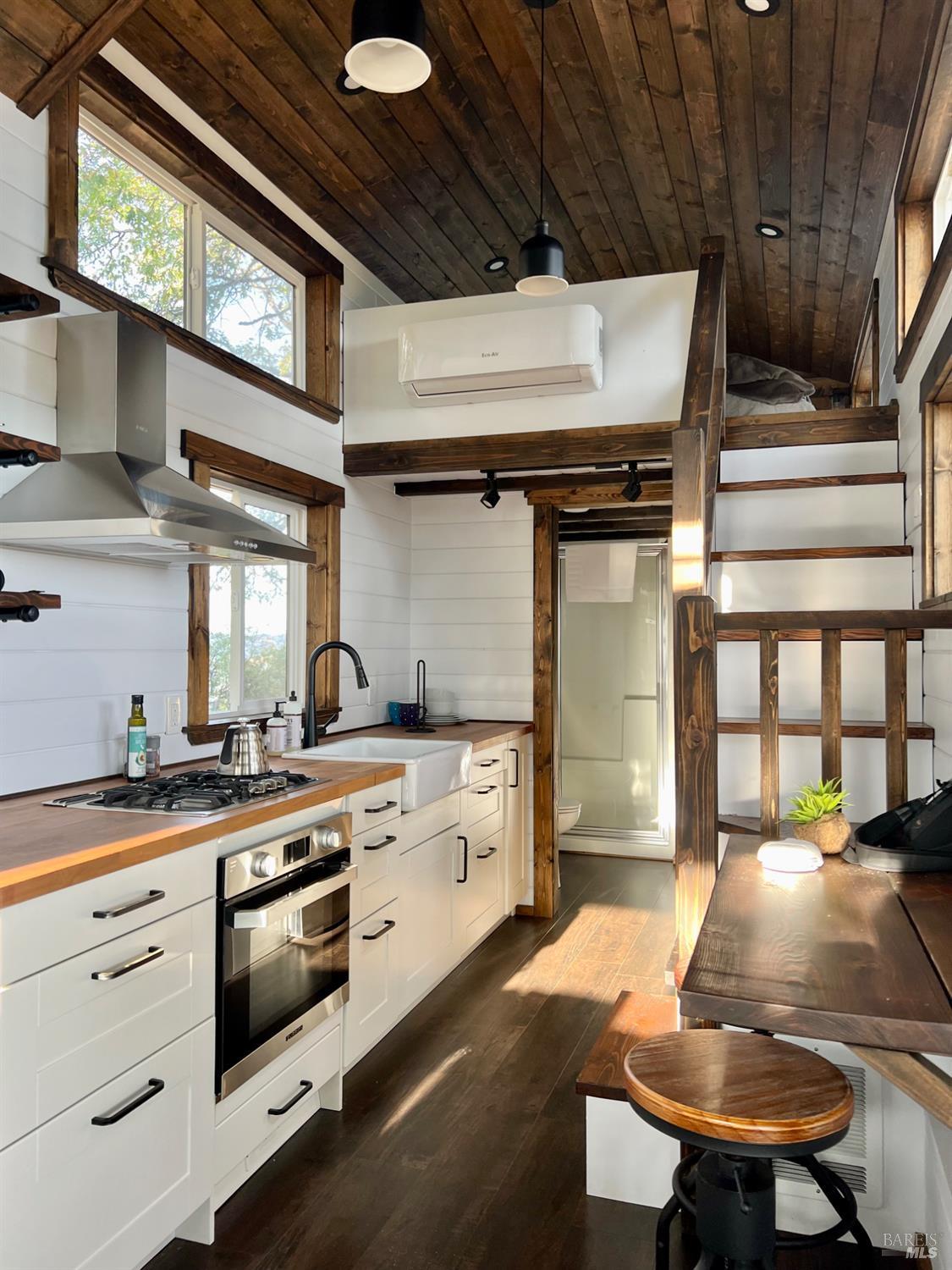 Detail Gallery Image 33 of 45 For 34201 Highway 128 Hwy, Cloverdale,  CA 95425 - 2 Beds | 2 Baths