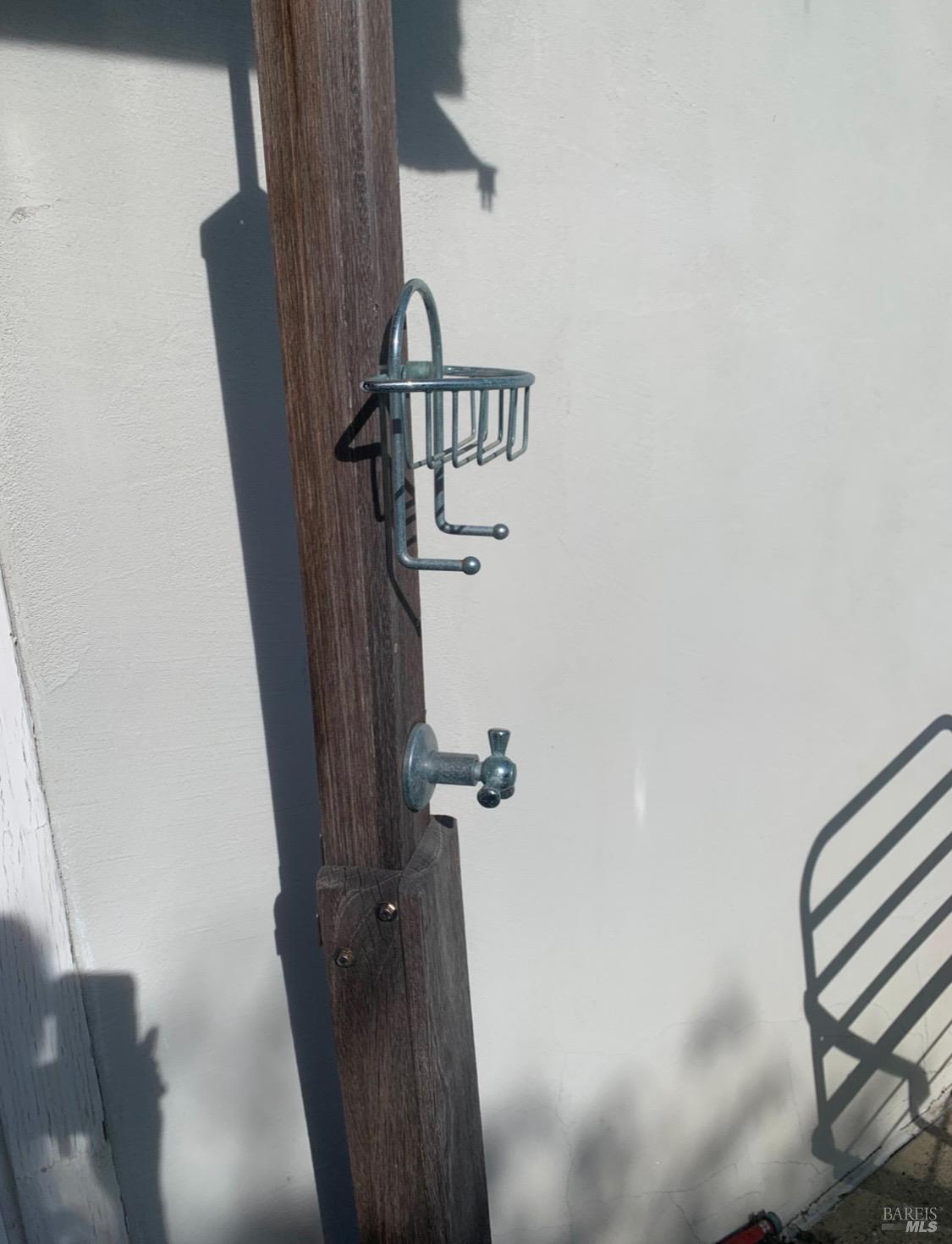 Detail Gallery Image 16 of 27 For 2581 Elm St, Napa,  CA 94558 - 3 Beds | 1 Baths