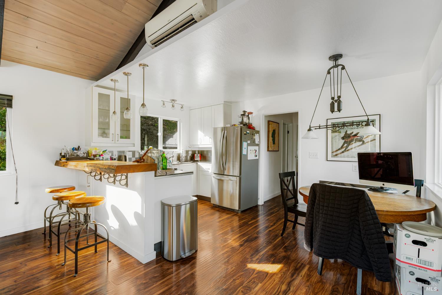 Detail Gallery Image 11 of 45 For 34201 Highway 128 Hwy, Cloverdale,  CA 95425 - 2 Beds | 2 Baths