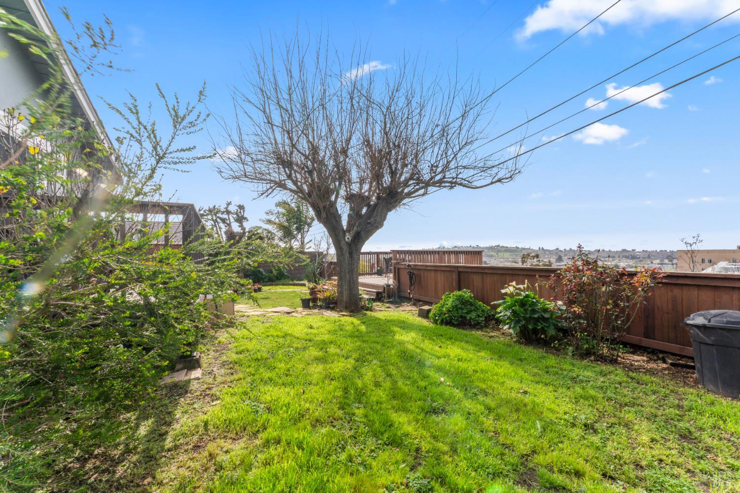 Detail Gallery Image 28 of 38 For 925 N Camino Alto Unkn, Vallejo,  CA 94589 - 3 Beds | 2 Baths