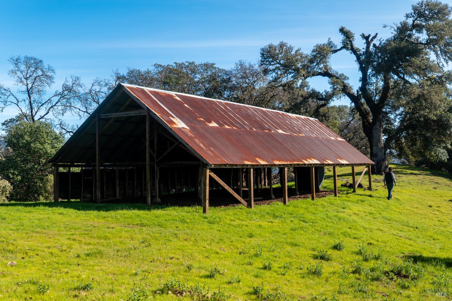 Detail Gallery Image 27 of 45 For 34201 Highway 128 Hwy, Cloverdale,  CA 95425 - 2 Beds | 2 Baths
