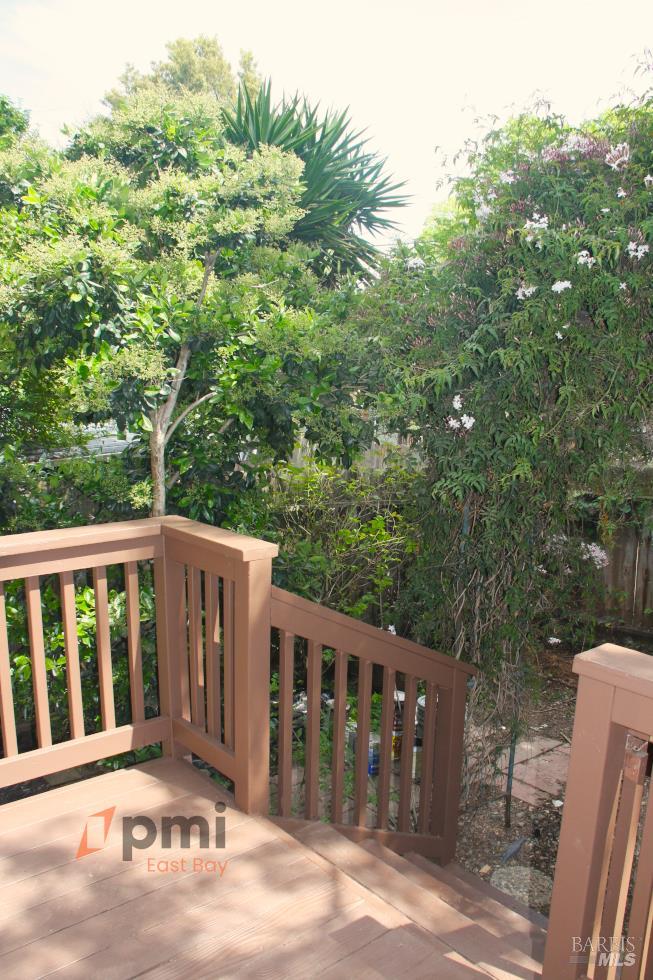 Detail Gallery Image 5 of 12 For 5 Rodgers St, Vallejo,  CA 94590 - 2 Beds | 1 Baths