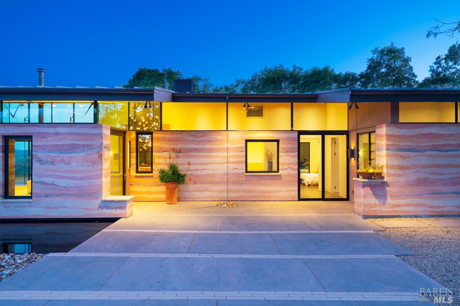 Detail Gallery Image 6 of 65 For 24000 Fig Tree Ln, Yorkville,  CA 95494 - 3 Beds | 2/1 Baths