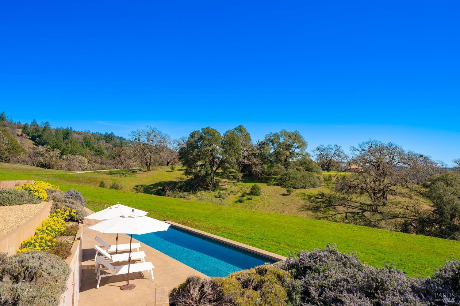 Detail Gallery Image 33 of 65 For 24000 Fig Tree Ln, Yorkville,  CA 95494 - 3 Beds | 2/1 Baths