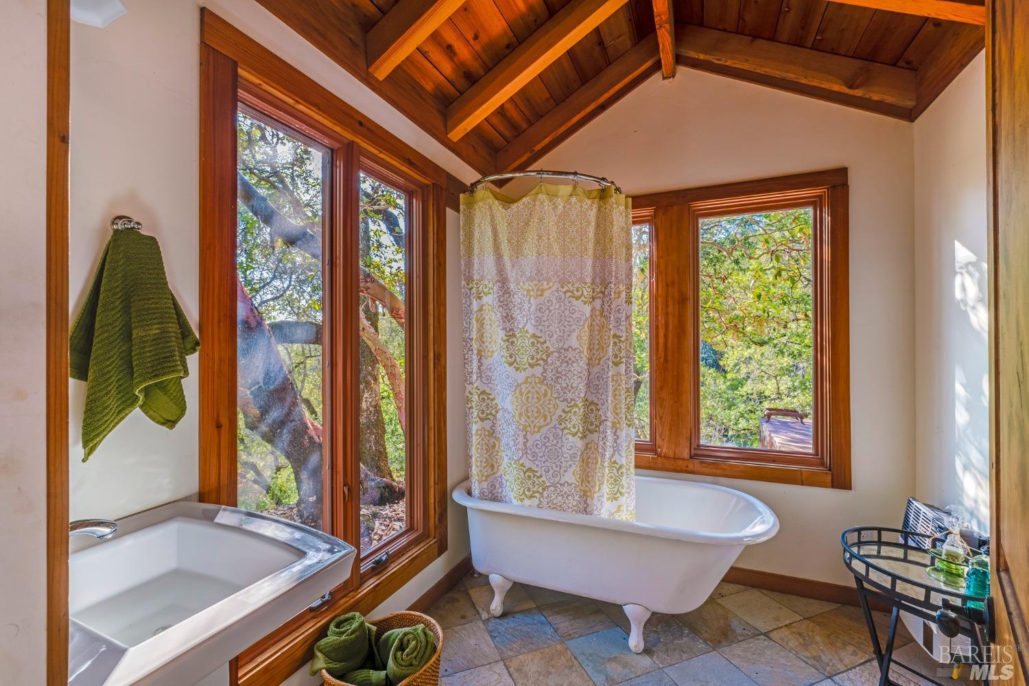 Detail Gallery Image 59 of 65 For 24000 Fig Tree Ln, Yorkville,  CA 95494 - 3 Beds | 2/1 Baths