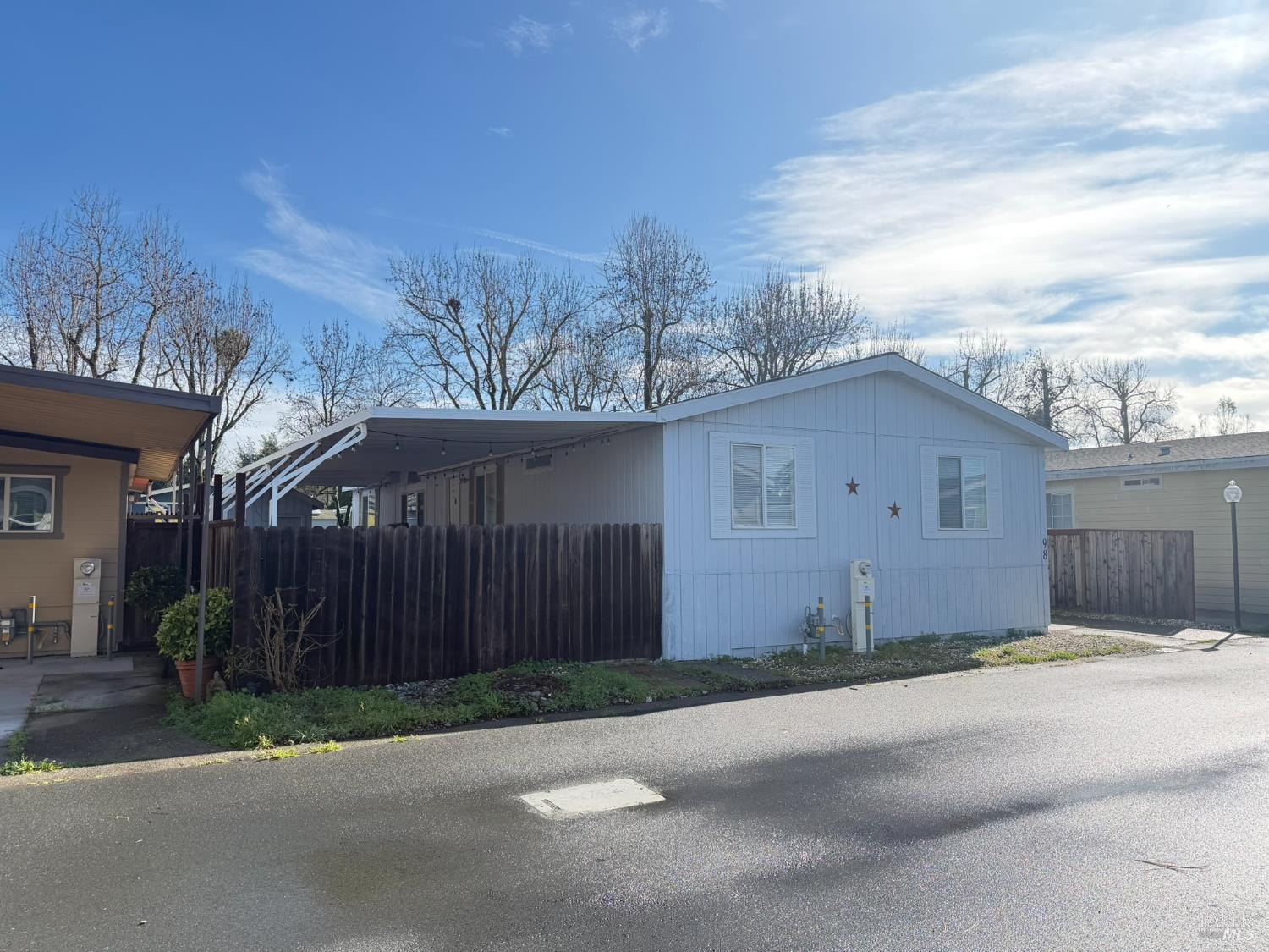 Detail Gallery Image 4 of 28 For 98 Leisure Park Cir, Santa Rosa,  CA 95401 - 4 Beds | 2 Baths