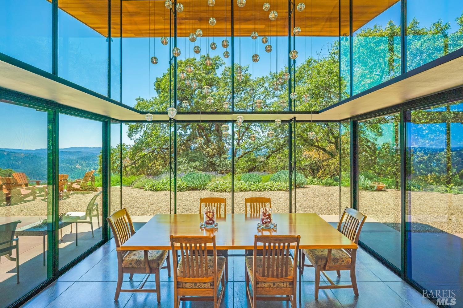 Detail Gallery Image 16 of 65 For 24000 Fig Tree Ln, Yorkville,  CA 95494 - 3 Beds | 2/1 Baths