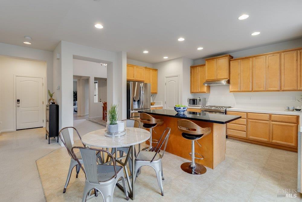 Detail Gallery Image 18 of 70 For 6606 Deerfield Dr, Vallejo,  CA 94591 - 4 Beds | 2/1 Baths