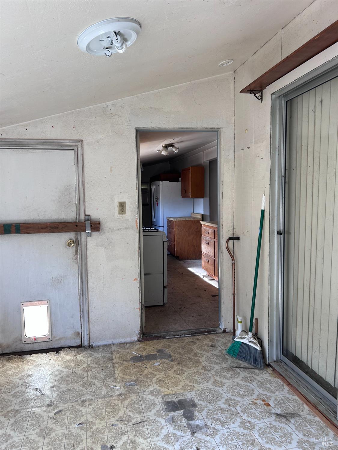 Detail Gallery Image 18 of 22 For 1005 Poplar Rd, Vacaville,  CA 95687 - 3 Beds | 1 Baths