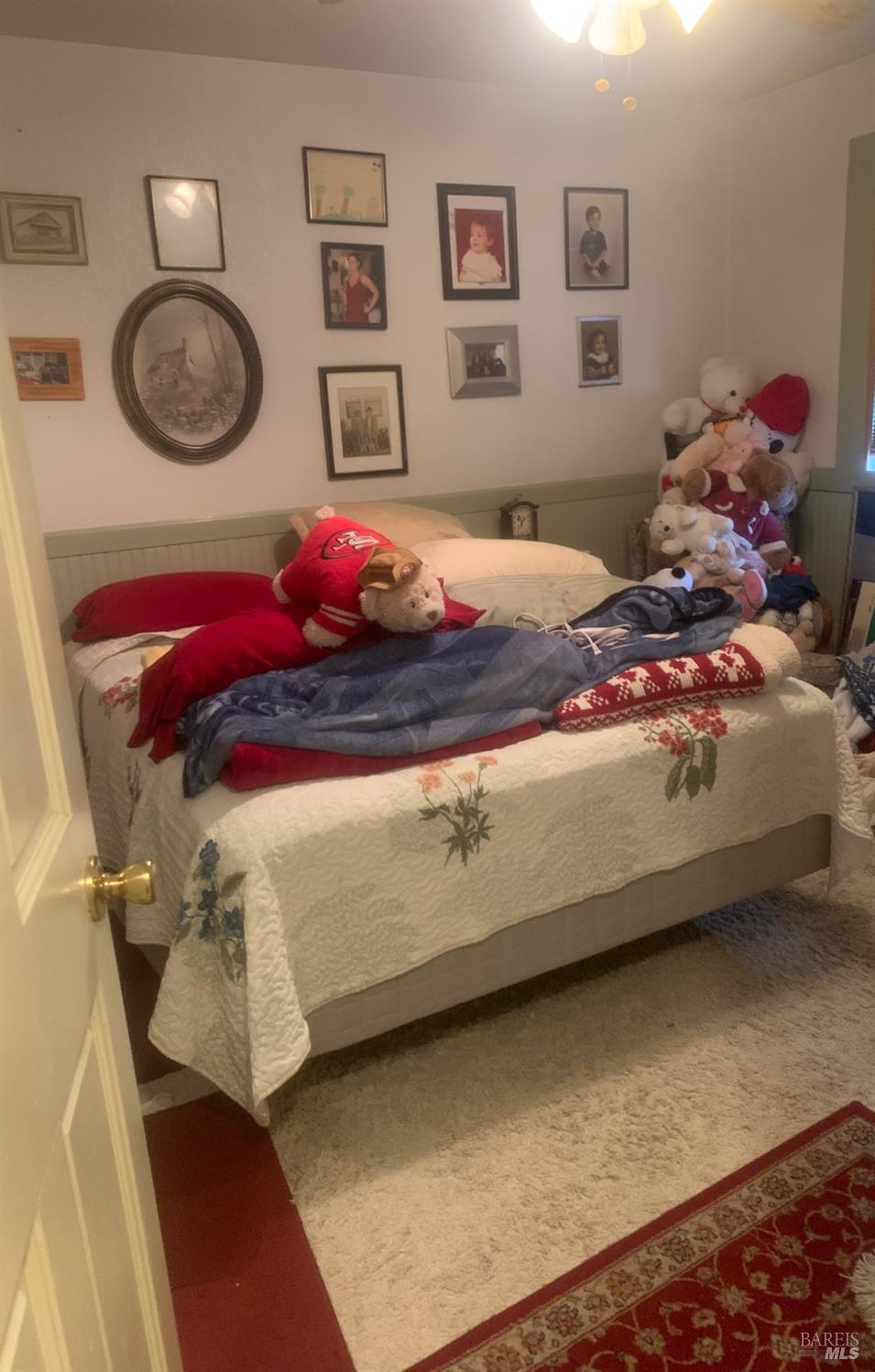 Detail Gallery Image 20 of 27 For 2581 Elm St, Napa,  CA 94558 - 3 Beds | 1 Baths